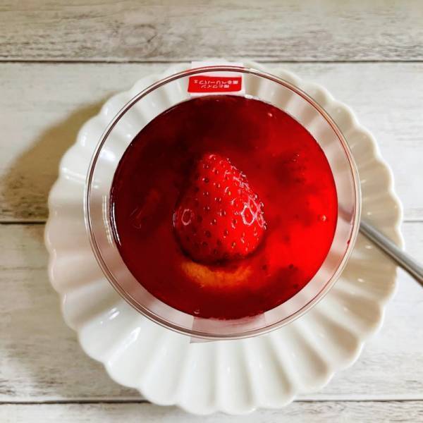 めちゃおいしい♡コンビニにパフェ！？【ローソン】大人スイーツが贅沢盛りで登場です