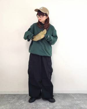 ビッグシルエットがおしゃれ！【GU】スーパーワイドカーゴパンツは甘辛に使えてシェアもできる！？