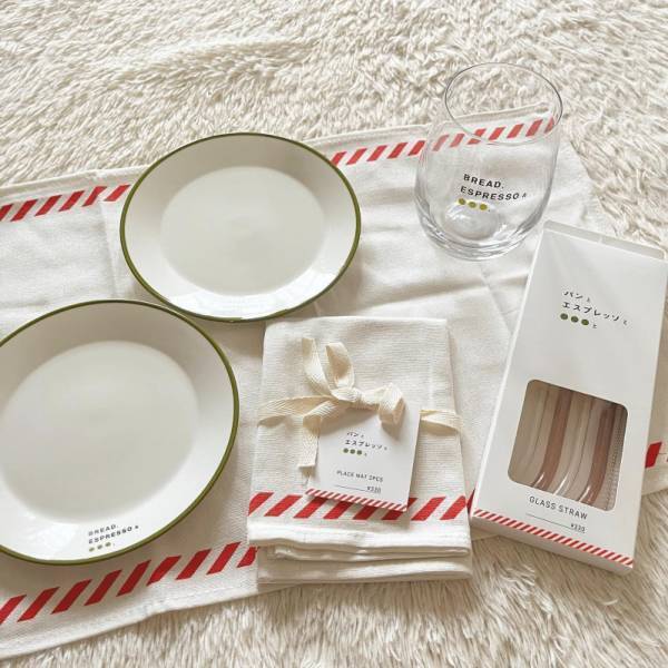 え？！【スリコ】で買えちゃうの？「パンとエスプレッソと」の世界観をまるっと再現！