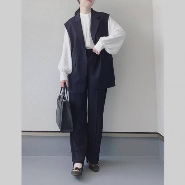 1枚羽織るだけでキレイめ女子に♡【GU】話題のテーラードベストがめちゃくちゃ便利と評判！