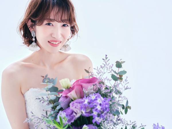 「全員ママなんです！」美しすぎる【ママライバー】たちのウエディングドレスカットをお披露目♪