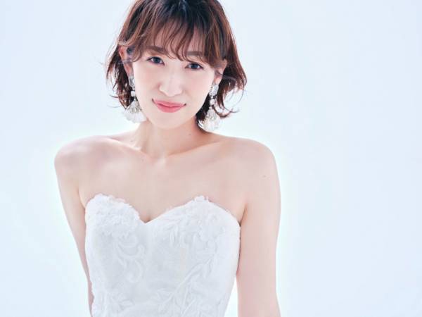 「全員ママなんです！」美しすぎる【ママライバー】たちのウエディングドレスカットをお披露目♪