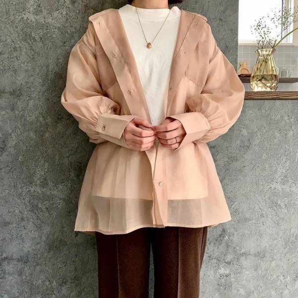 ボリューム袖と透け感が今っぽ！【しまむら×yumiさんコラボ】シアーシャツは羽織れば女っぷりも急上昇！