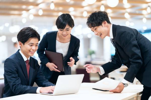 【入社3年目向け】新卒社員と上手に付き合う3つのポイント！円滑な関係を築くために心得ておこう