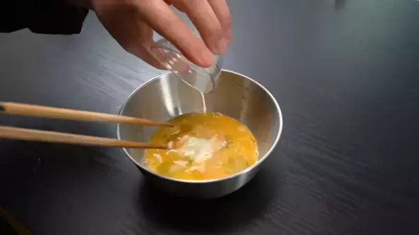 「食事処さくら」の【究極の卵丼レシピ】簡単でふわふわ♡人気の卵丼が家にある材料で作れる