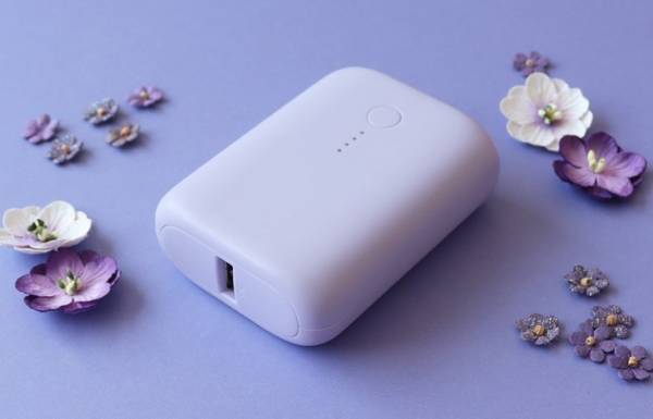 どこでもおしゃれにスマホ充電！国内最小モバイルバッテリーの【MOTTERU】で急な電池切れとはおさらば♡