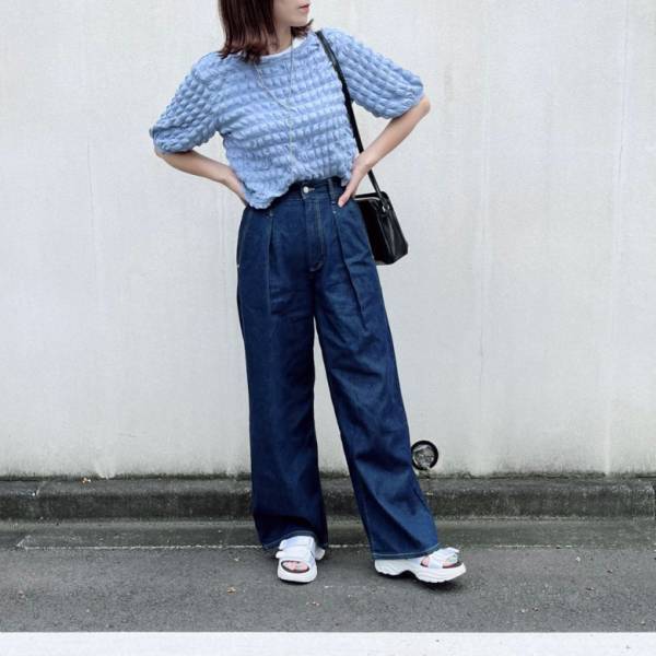 「細見え叶えてお腹周りスッキリ」【GU】ライトデニムワイドパンツは買っとかなきゃ！