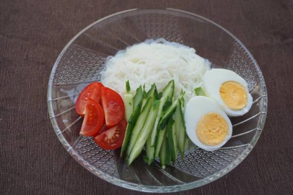 「めっちゃ痩せそう」たったの14カロリー！【カルディ】こんにゃく素麺がスゴイ！