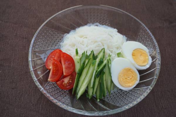 「めっちゃ痩せそう」たったの14カロリー！【カルディ】こんにゃく素麺がスゴイ！