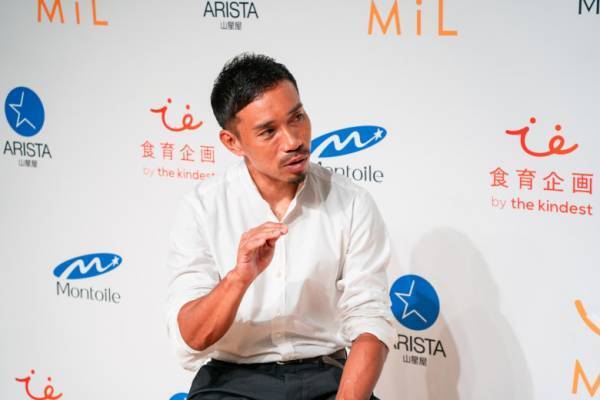 【長友佑都選手にインタビュー！】 子ども向けのおやつをプロデュース、パパとしての思いを直撃！