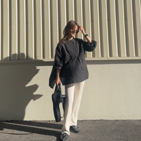 「縦ラインが強調される神シルエット！」【ユニクロ新作】ニットパンツは機能性も見た目も超優秀