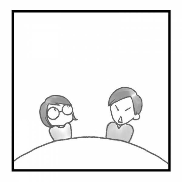 【育児マンガ】夜中に娘が「うっ…うっ…」泣いているのかと様子を見ると…目を疑うような光景が！？