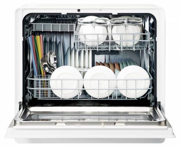 「脂汚れもおさらば！タイパ最高！」【AQUA】の食器洗い乾燥機「ADW-L4」が節水も除菌もできて超有能♡