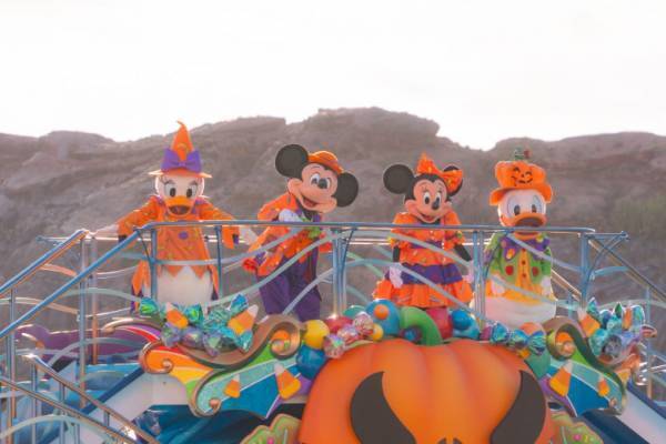 ロマンチックなハロウィーンが楽しめる♡【東京ディズニーシー】の「ディズニー・ハロウィーン」の見所をご紹介♪