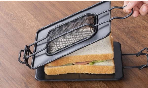 絶品ホットサンドが簡単に作れる！【アラジン】ホットサンドメーカーで食卓を豊かに♡