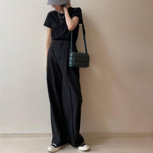 「はくだけで脚長に見えるって神！」【GU】マニアも絶賛の最強ワイドパンツコーデをご紹介