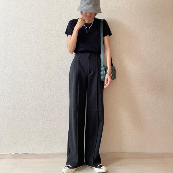 「はくだけで脚長に見えるって神！」【GU】マニアも絶賛の最強ワイドパンツコーデをご紹介