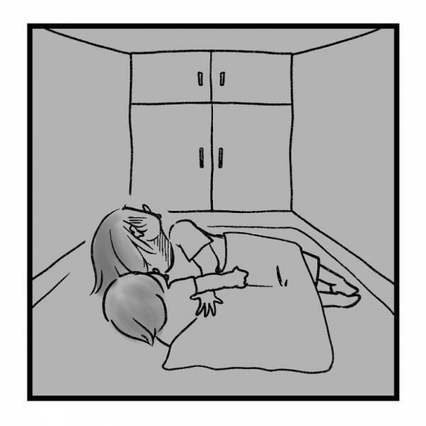 【育児マンガ】「何が見えているの！？」押入れを指さす娘がコワすぎた！