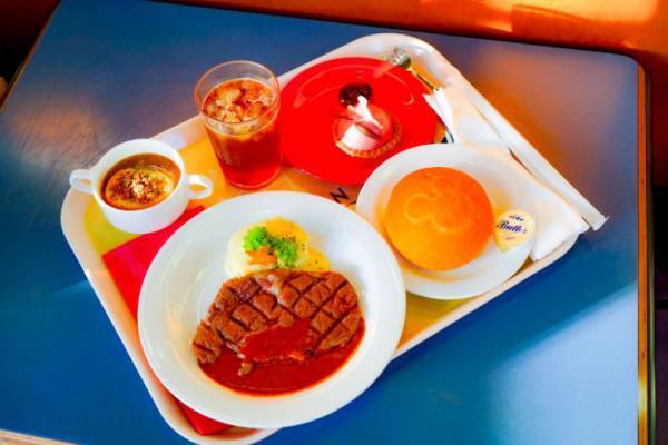 サンタクロースもダンス！【東京ディズニーシー】の「ディズニー・クリスマス」の見所をご紹介♪