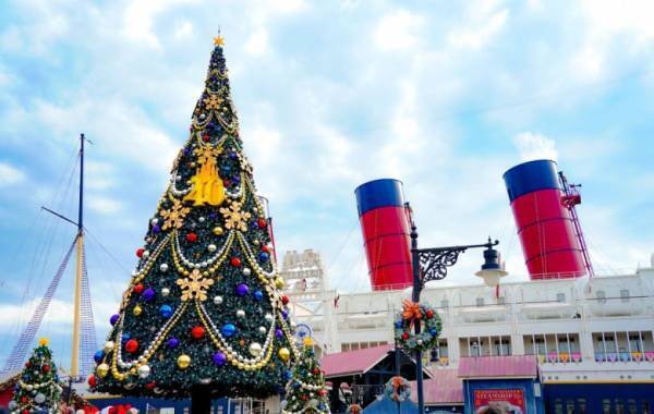 サンタクロースもダンス！【東京ディズニーシー】の「ディズニー・クリスマス」の見所をご紹介♪