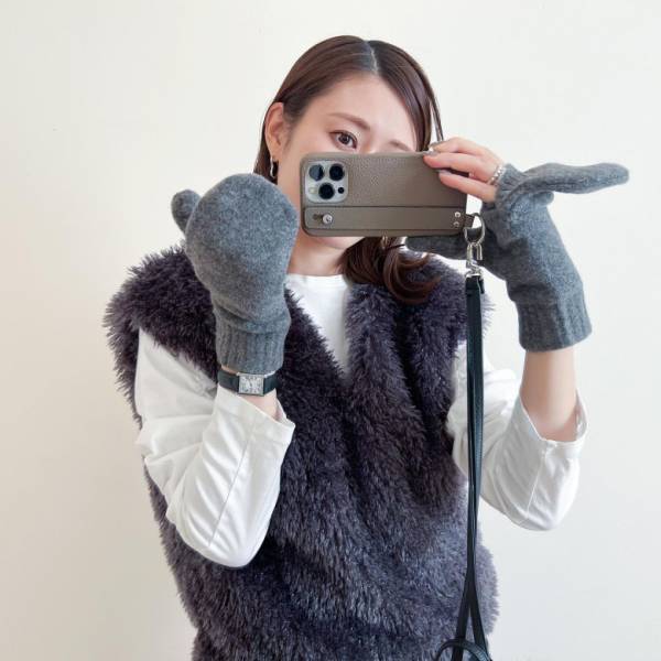 「指先まであったか♡」【ユニクロ】ヒートテックなミトンはマホ操作もできちゃう優れもの！