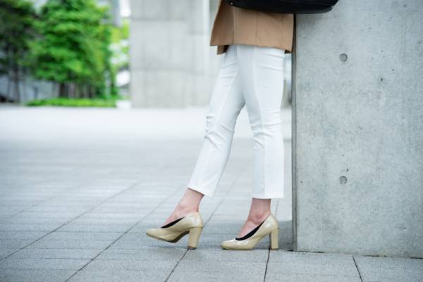 「彼氏から連絡来ない」ほっとく期間は？彼から連絡がないときの対処法も解説