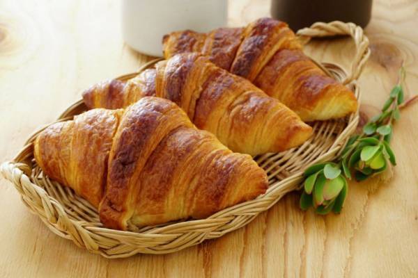 「おいしすぎて本当に売れてます」【成城石井】で人気のパンとは？ベスト8をご紹介！