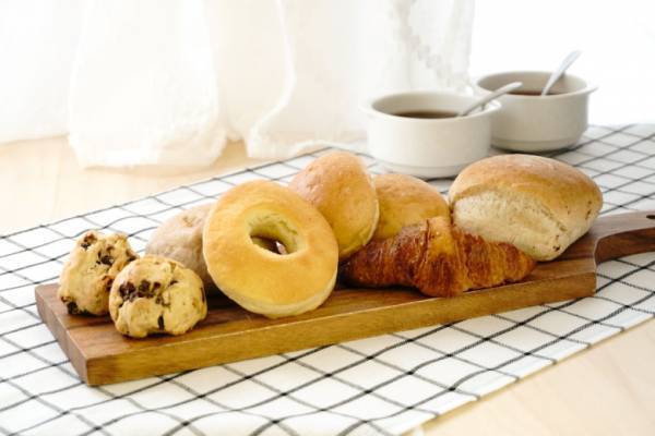 「おいしすぎて本当に売れてます」【成城石井】で人気のパンとは？ベスト8をご紹介！