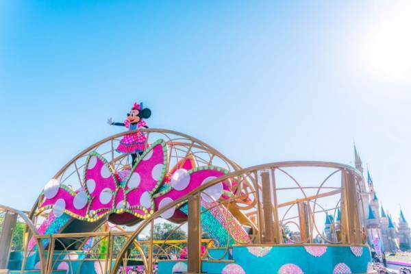 「ミニーに染まっちゃえ♪」【東京ディズニーランド】がラブリーに大変身！『ミニーのファンダーランド』の世界にキュン♡