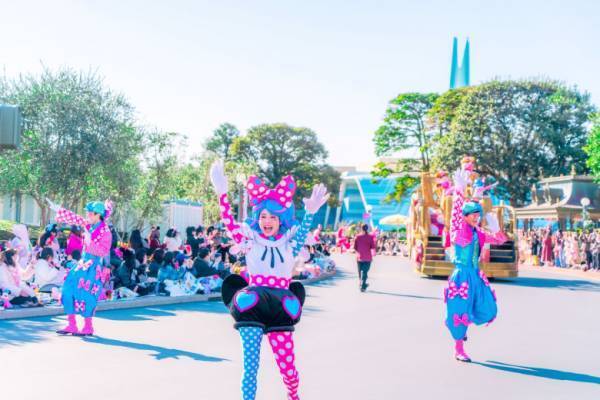 「ミニーに染まっちゃえ♪」【東京ディズニーランド】がラブリーに大変身！『ミニーのファンダーランド』の世界にキュン♡