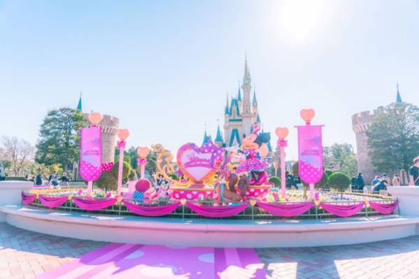 「ミニーに染まっちゃえ♪」【東京ディズニーランド】がラブリーに大変身！『ミニーのファンダーランド』の世界にキュン♡