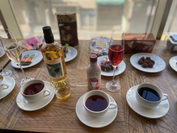 「今年はどうする？バレンタイン」【成城石井】バイヤーに教えてもらったチョコ×ドリンクのペアリングとは！？