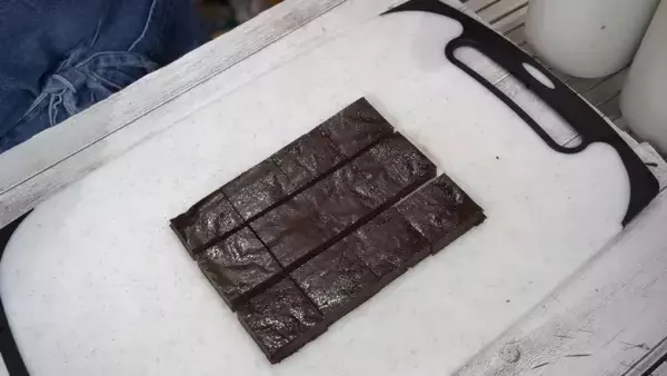 【オーブンなし】材料3つ！バレンタインの簡単チョコレートケーキレシピ