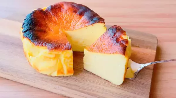 【バスクチーズケーキの簡単レシピ！】ホットケーキミックスで本場の作り方に挑戦