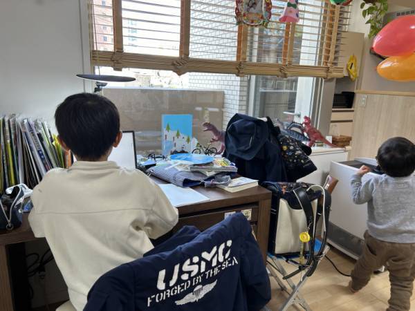 「リビング学習ってどう？」子どもの学習机をどこに置くか問題【ラジオ大阪アナ・和田家】の場合