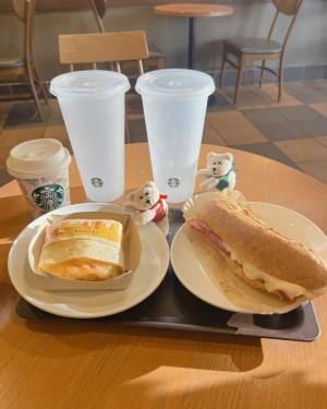 「再販に歓喜！今度は買って！」即完していたあの【スタバ】カラーチェンジタンブラーが登場中♪