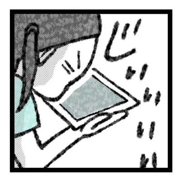 【育児マンガ】クラスの集合写真に娘が写っていない！その原因はまさかの“ママ”にあった！？