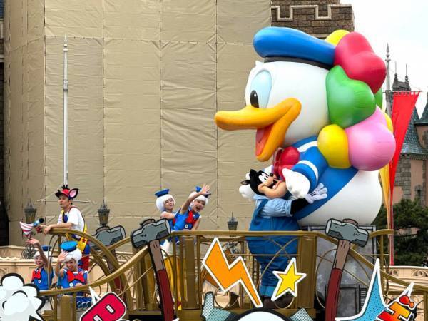 「ドナルドの理想の世界へようこそ！」【東京ディズニーランド】が“ダックシティ”に大変身！新イベントの見所をご紹介