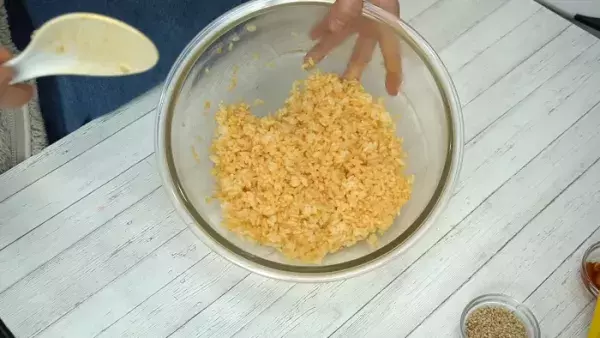 【韓国風おにぎり】「チュモッパの作り方」5分で絶品に仕上がる超簡単レシピ