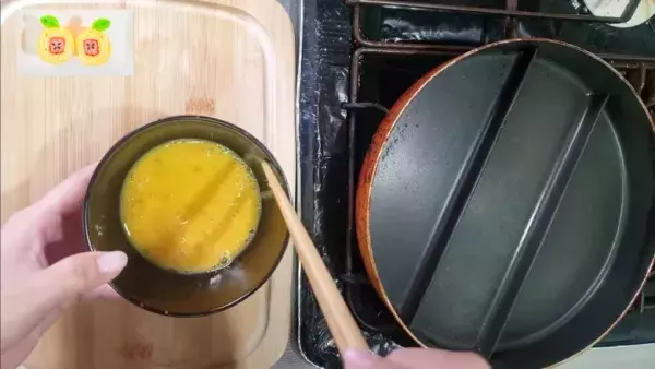 【お弁当の卵焼き】かわいい作り方レシピ！美味しい定番おかずの簡単アレンジ