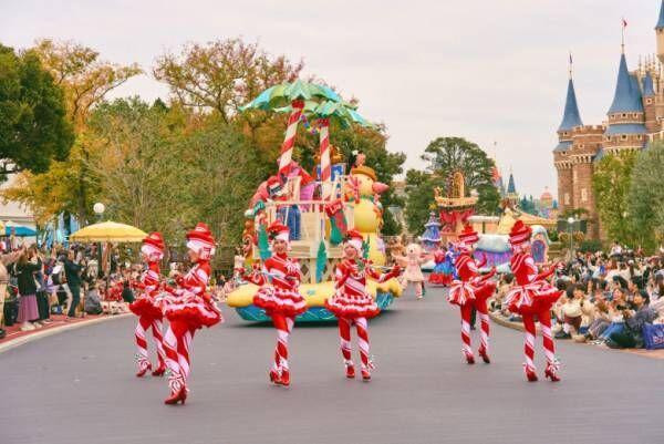 「今年で見納め！」【東京ディズニーランド】の定番クリスマスパレードで心も体もあったまる♡