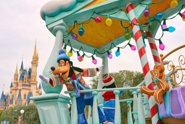 「今年で見納め！」【東京ディズニーランド】の定番クリスマスパレードで心も体もあったまる♡