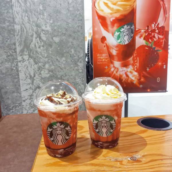 「この時期だけの味を楽しんで♡」【スタバ】新作ホリデードリンクがかわいくておいしい