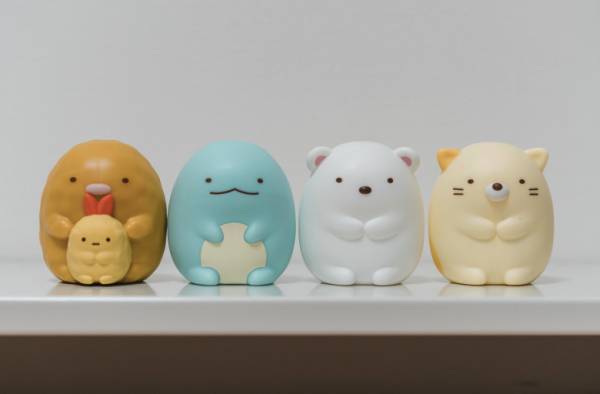 クリスマスやお正月にぴったり♪【ハッピーセットⓇ】に「おさるのジョージ」と「すみっコぐらし」が登場！