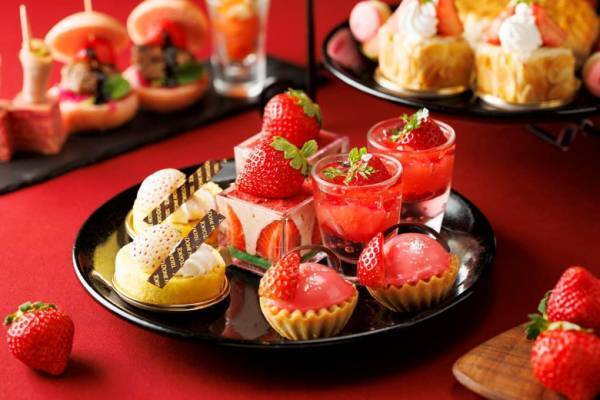 「ママのご褒美タイムは、苺で決まり！」【東京ドームホテル】の最上階で苺づくしの「アフタヌーンティー」