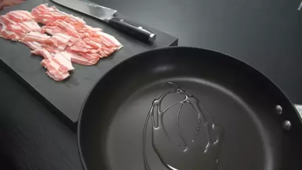 「白菜は豚肉と炒めるだけで絶品に！」白いご飯が止まらない激うまレシピ