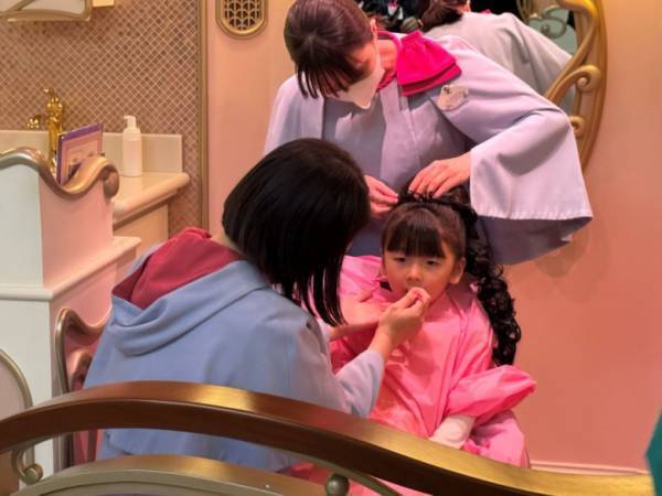 「憧れのプリンセスに変身できちゃう♡」東京ディズニーランド【ビビディ・バビディ・ブティック】で魔法のような体験を♪