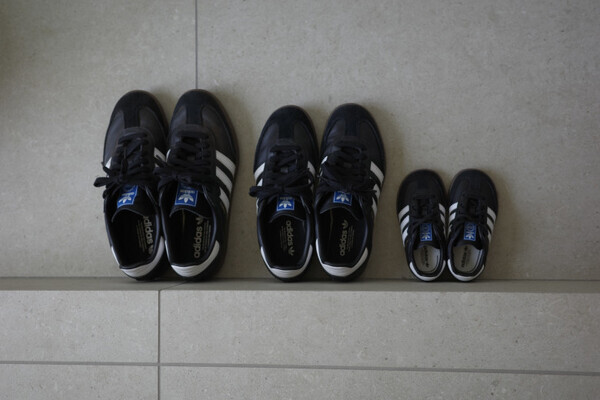 「とことん使えちゃう！」親子でおそろい【アディダスのサンバ】リンクコーデ３選♡