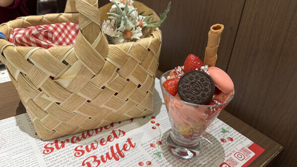 「五感でいちごを味わう！？」【京王プラザホテル】のストロベリースイーツブッフェでガーデンピクニックが楽しめる♡