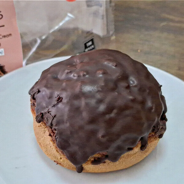 まだ買ってない人いる？チョコ好きは要チェック！【セブンイレブン】あま～い新作スイーツが見逃せない♡